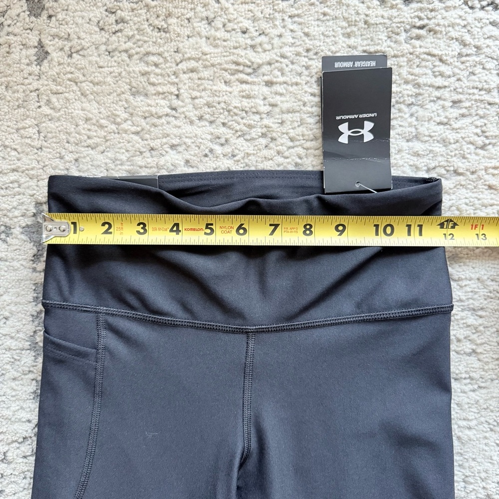 NWT- Under Armour Heatgear Women’s High Rise Capri Compression Leggings Sz Small - Picture 3 of 9